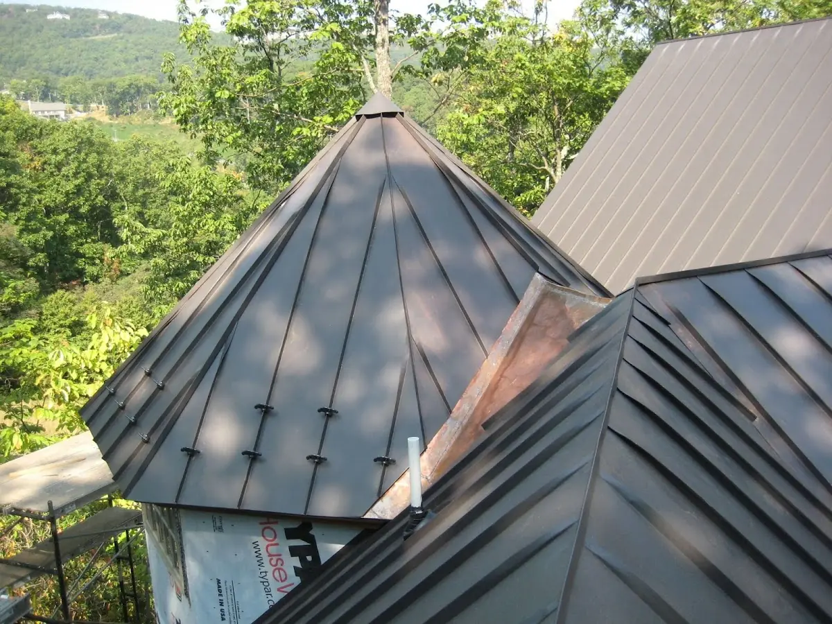 Professional Roof Tarp Installation by Craftsman Roofing in Rincon Valley